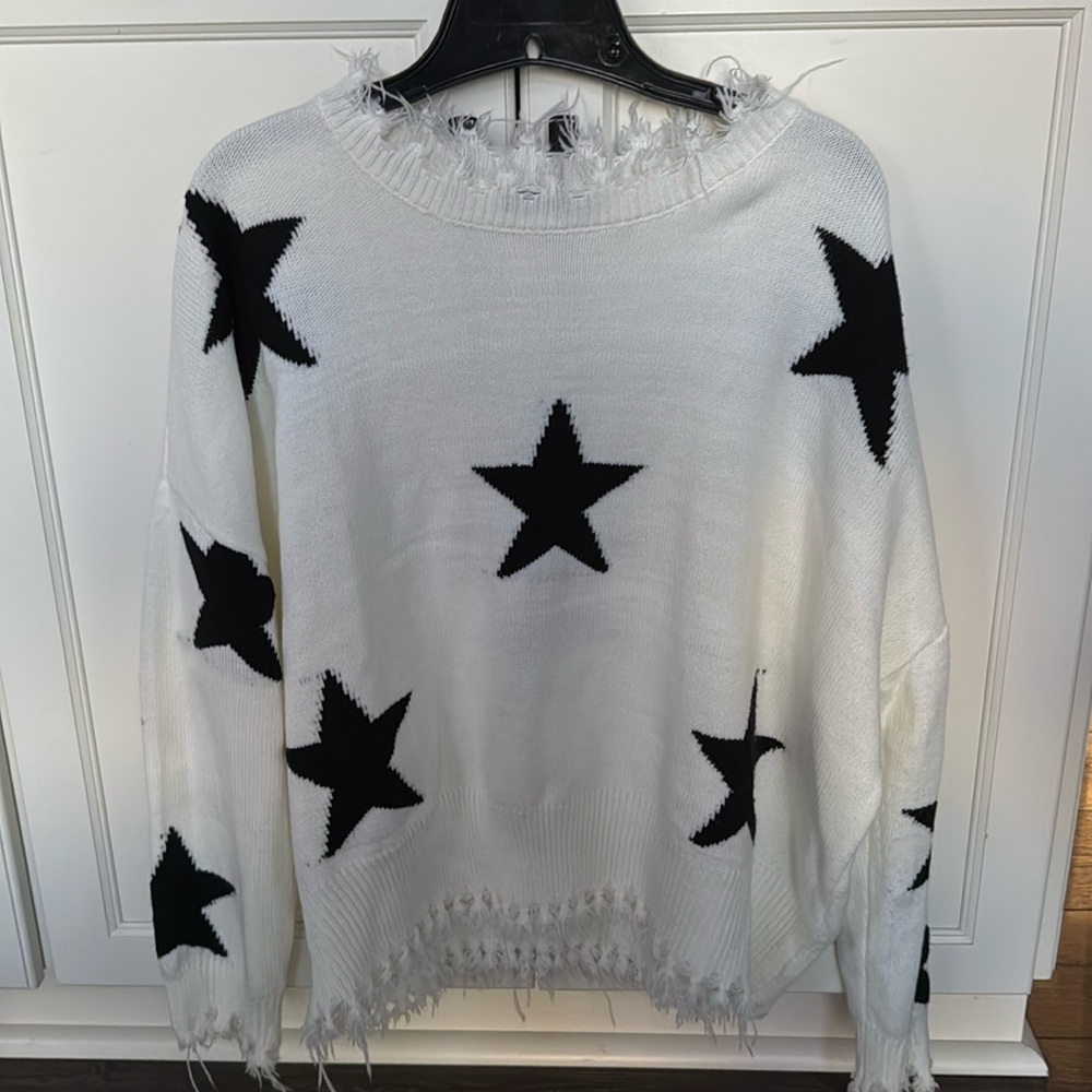 SHEIN off white sweater black stars oversized Small